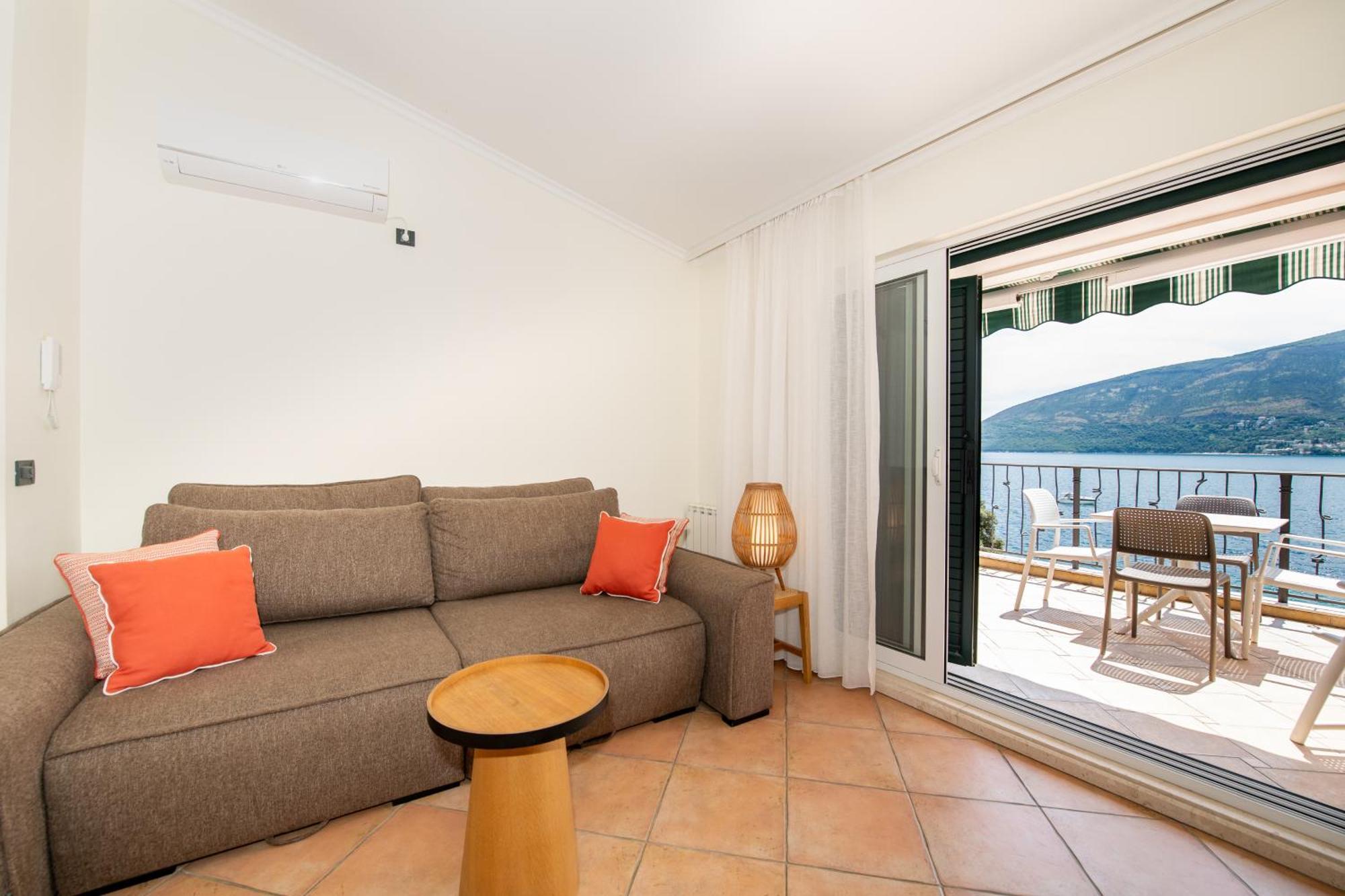 Boka Apartment 1 Herceg Novi Buitenkant foto